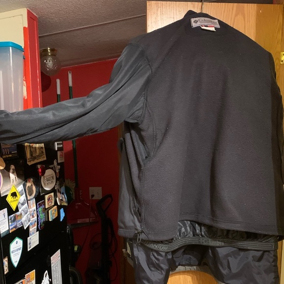 Columbia cold weather jacket with hoodie, titanium series with Omni tech fleece - Picture 8 of 8